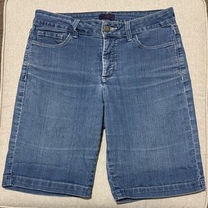 NYDJ Denim Bermuda Shorts-Sz 8-82% Cotton-Med Wash-GUC